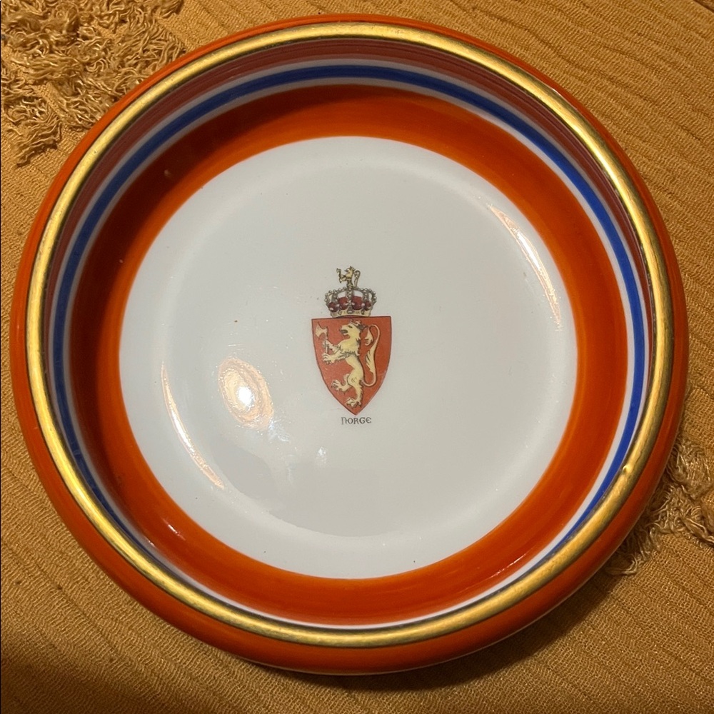 PORSGRUND Bowl Made in Norway Traditional Norwegian Folk Art 5.5”